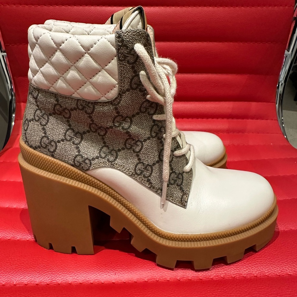Gucci Women's Lace-Up White and Tan Boots